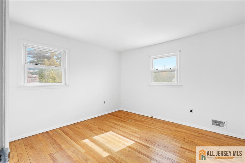 70 Creamer Drive, Sayreville, NJ, 08872 image 30