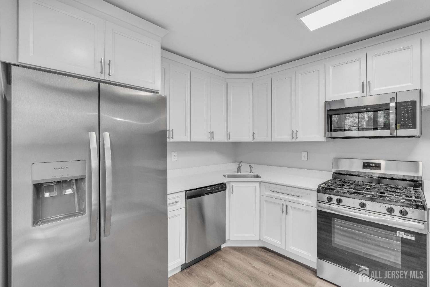 127 Berkshire Court, Piscataway, NJ, 08843 image 16