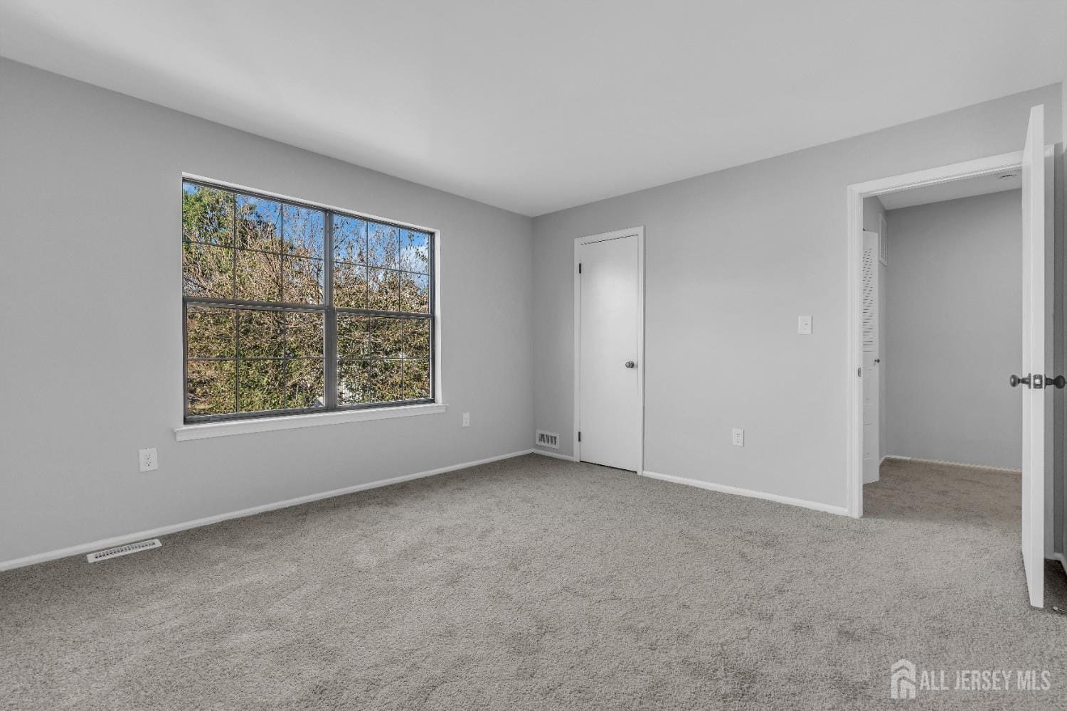 127 Berkshire Court, Piscataway, NJ, 08843 image 39