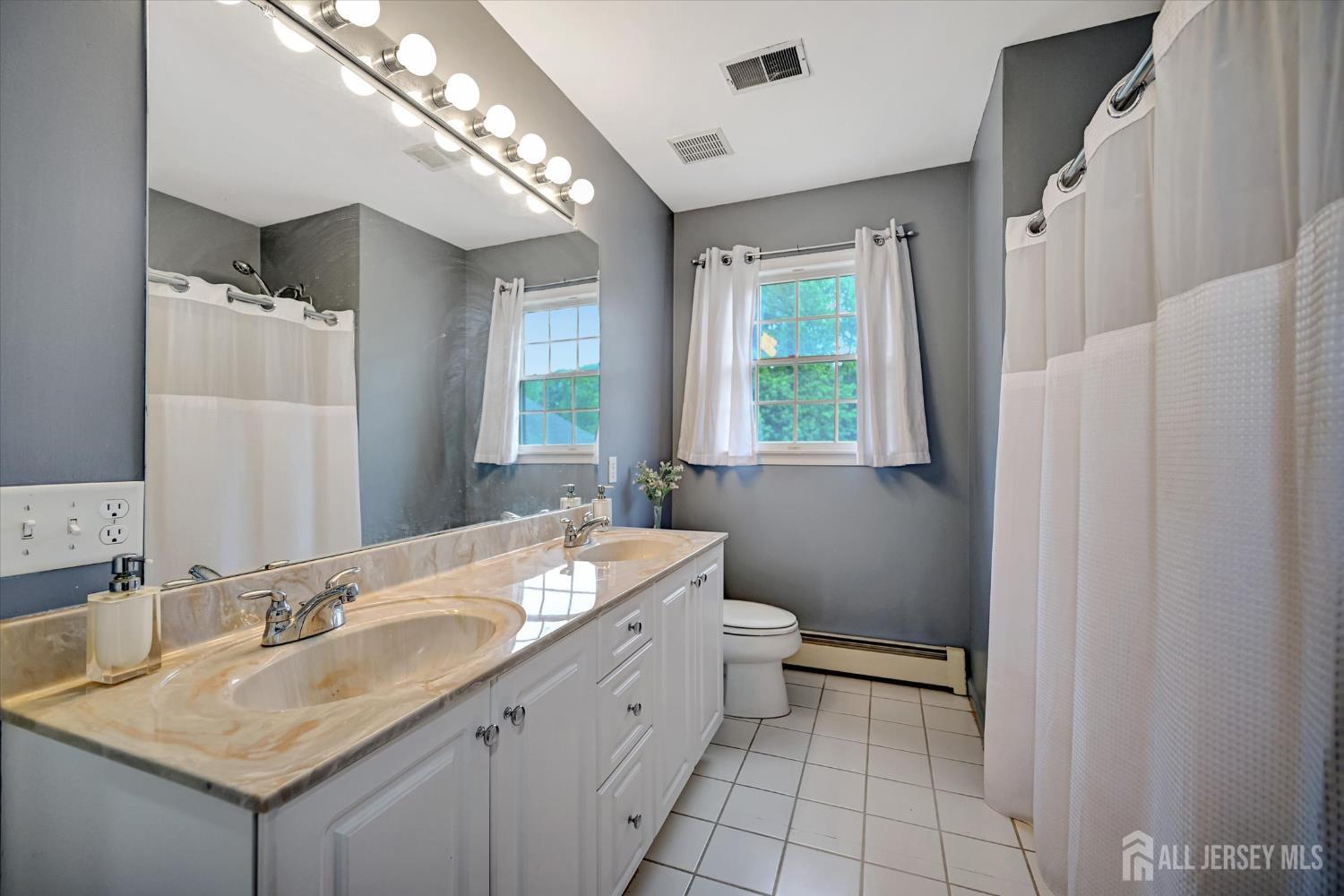 10 MILFORD Court, Edison, NJ, 08820 image 37