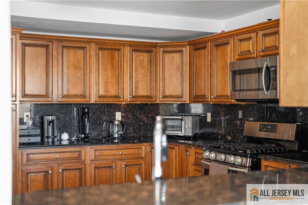 45 Broadway Avenue 302, Jersey City, NJ, 07306 image 10
