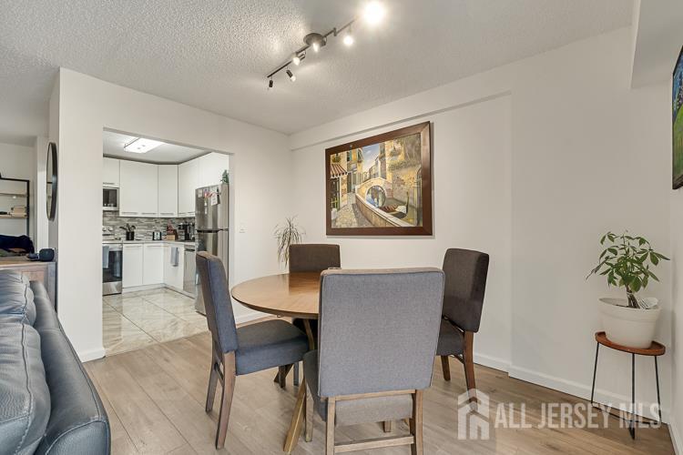 10 N Wood Avenue 323, Linden, NJ, 07036 image 6