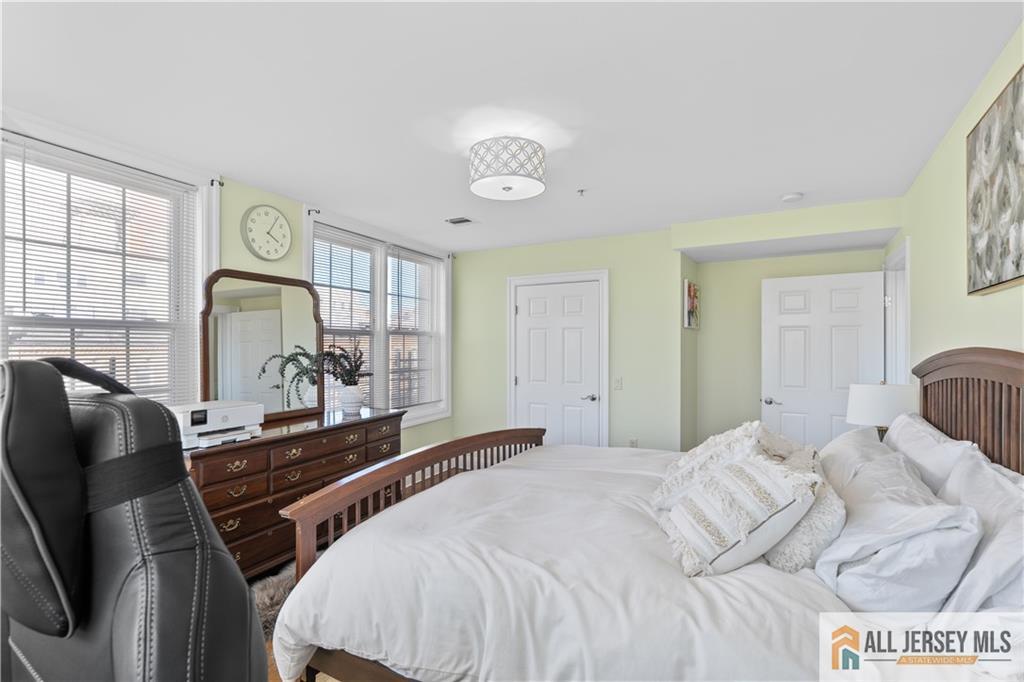 45 Broadway Avenue 302, Jersey City, NJ, 07306 image 30