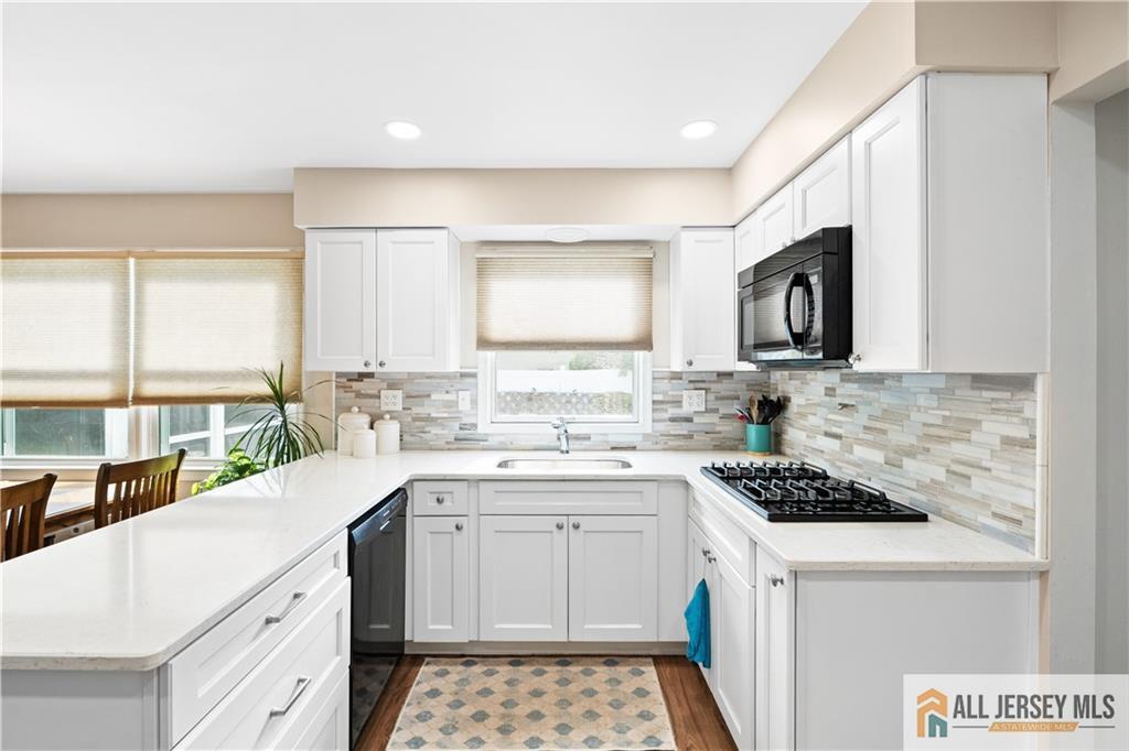 70 Creamer Drive, Sayreville, NJ, 08872 image 11