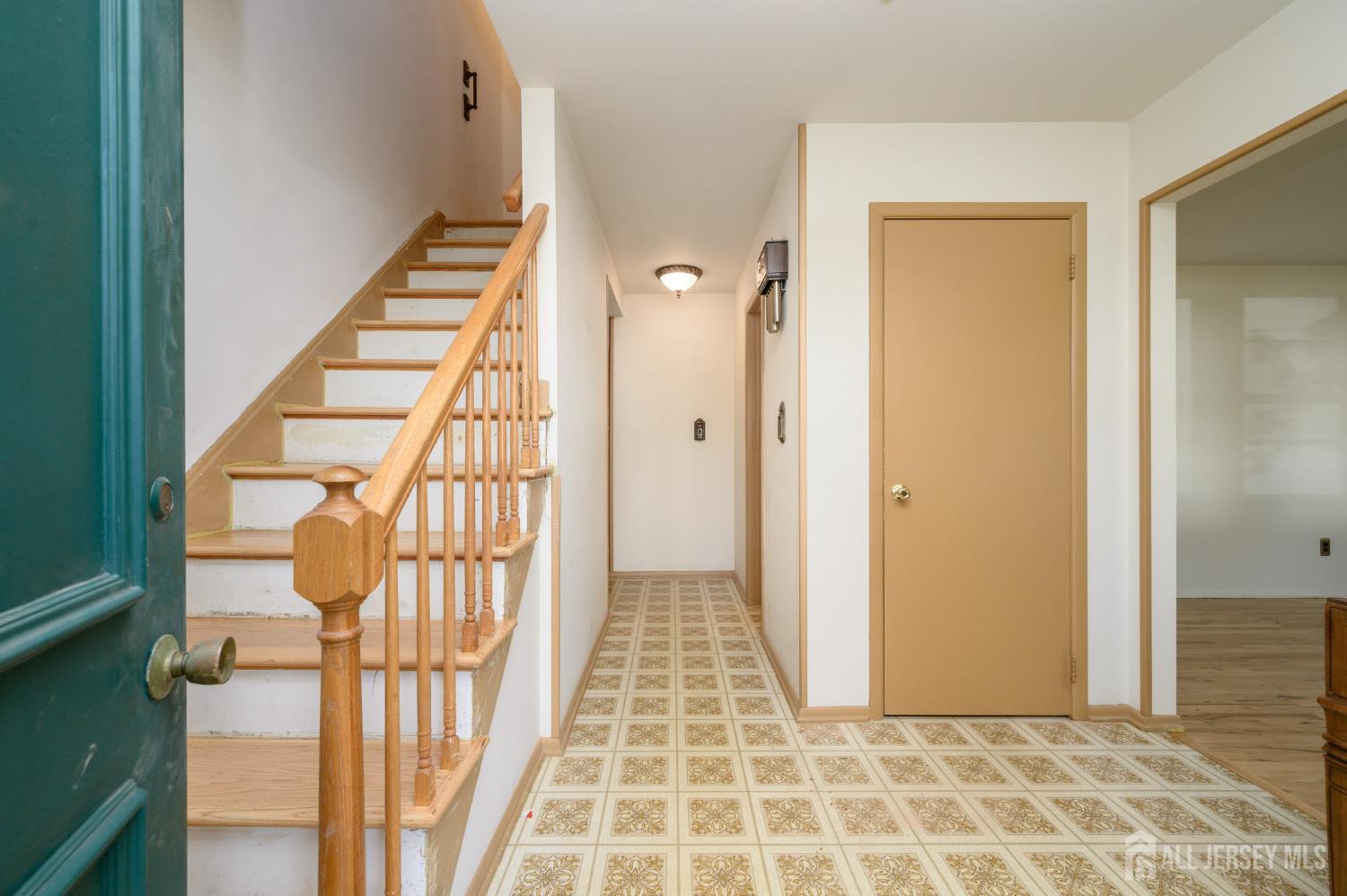 3996 Park Avenue Image 1