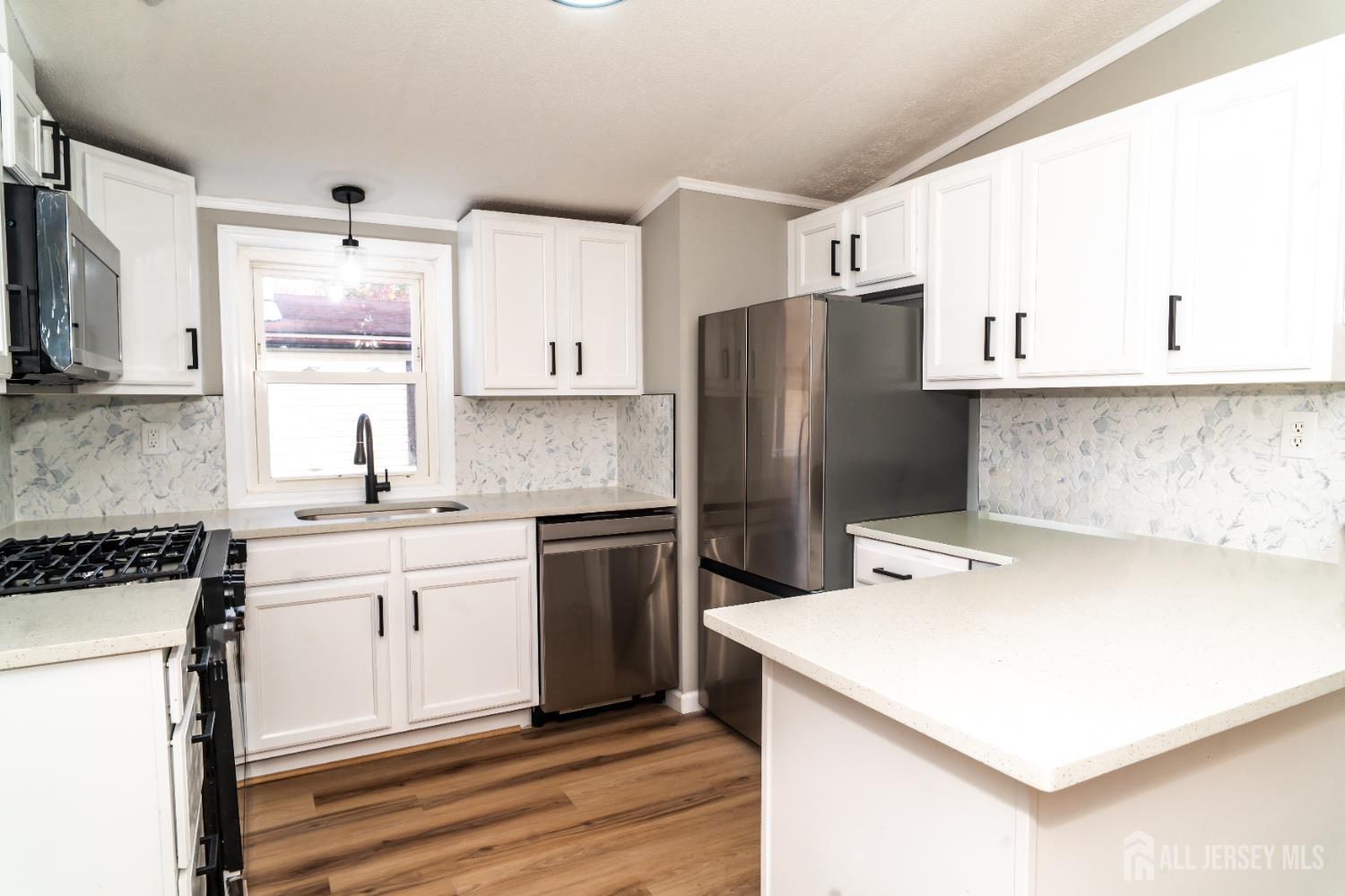 3 Cedar Court Image 5