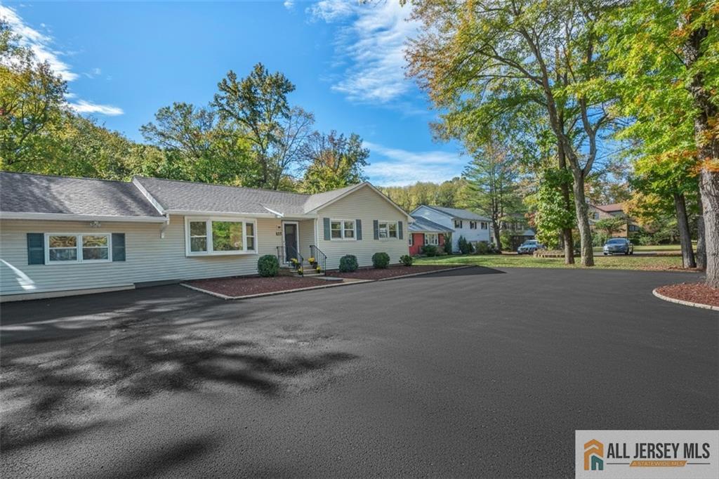 107 Finnegan Lane Image 2