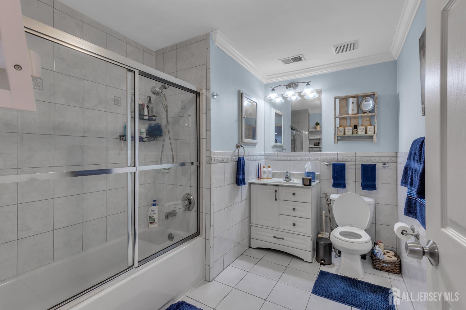 109 Adamecs Way, South Amboy, NJ, 08879 image 11