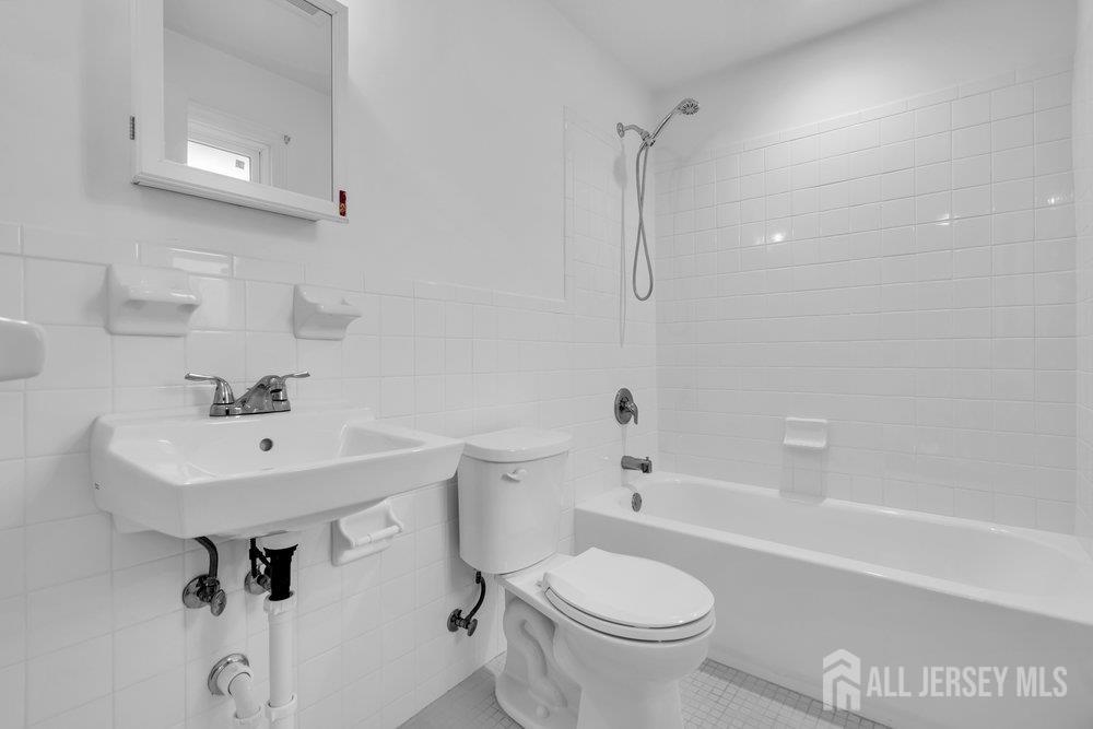 66 Claremont Avenue, Colonia, NJ, 07067 image 26