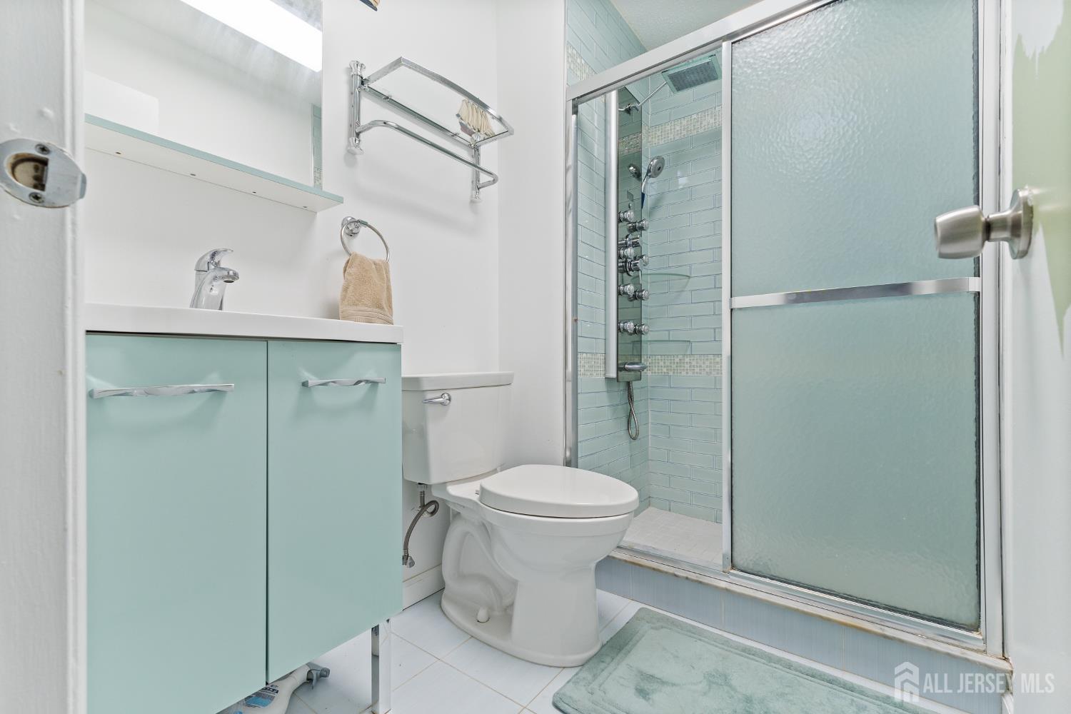 154 Westgate Drive, Edison, NJ, 08820 image 36