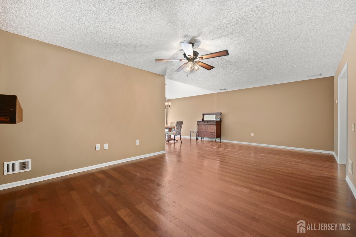 162 Goldfinch Drive, Monroe, NJ, 08831 image 10