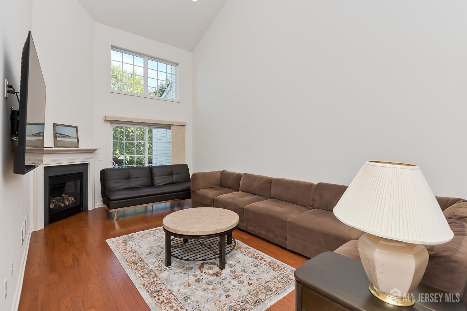 802 Schindler Drive Image 5