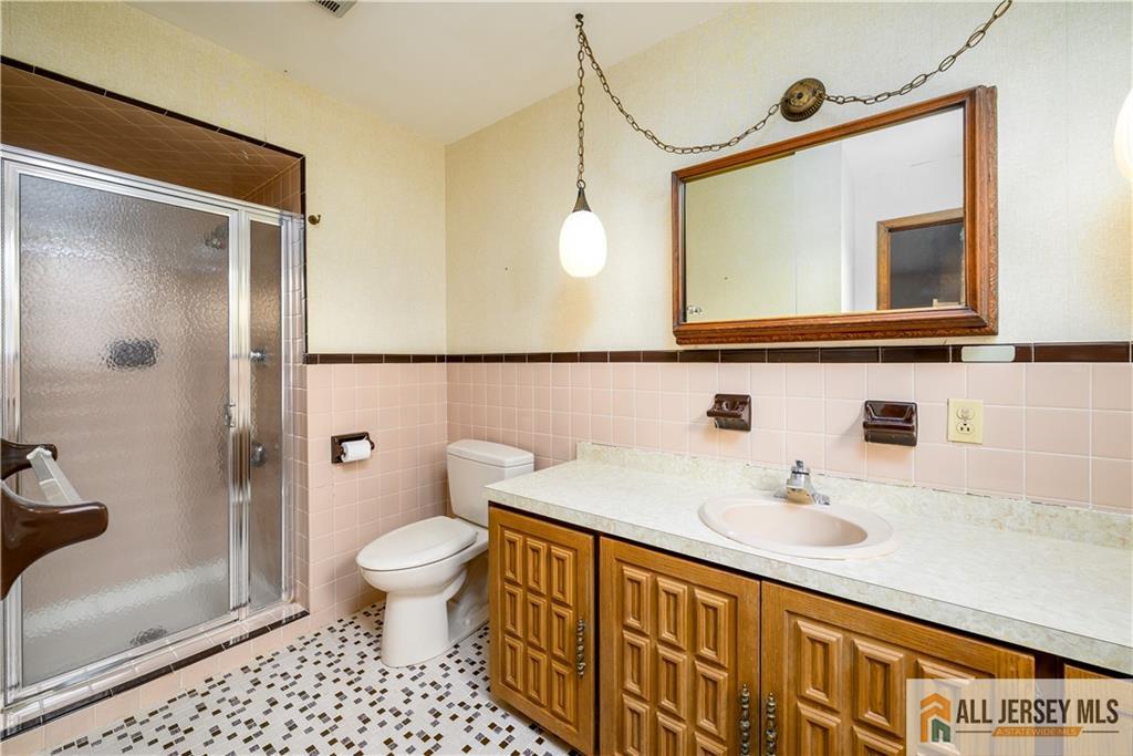 12 W Clark Place, Colonia, NJ, 07067 image 29