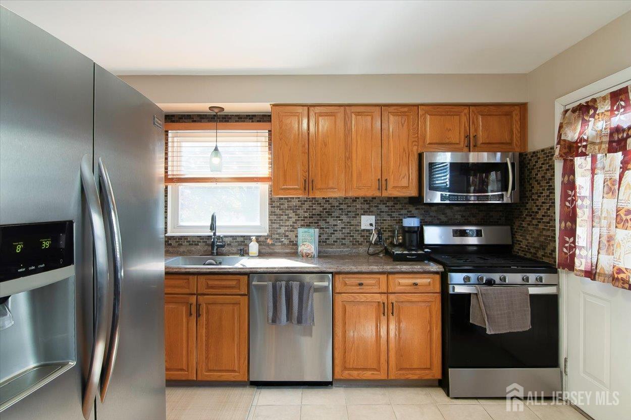 31 Carter Place, Sayreville, NJ, 08859 image 8