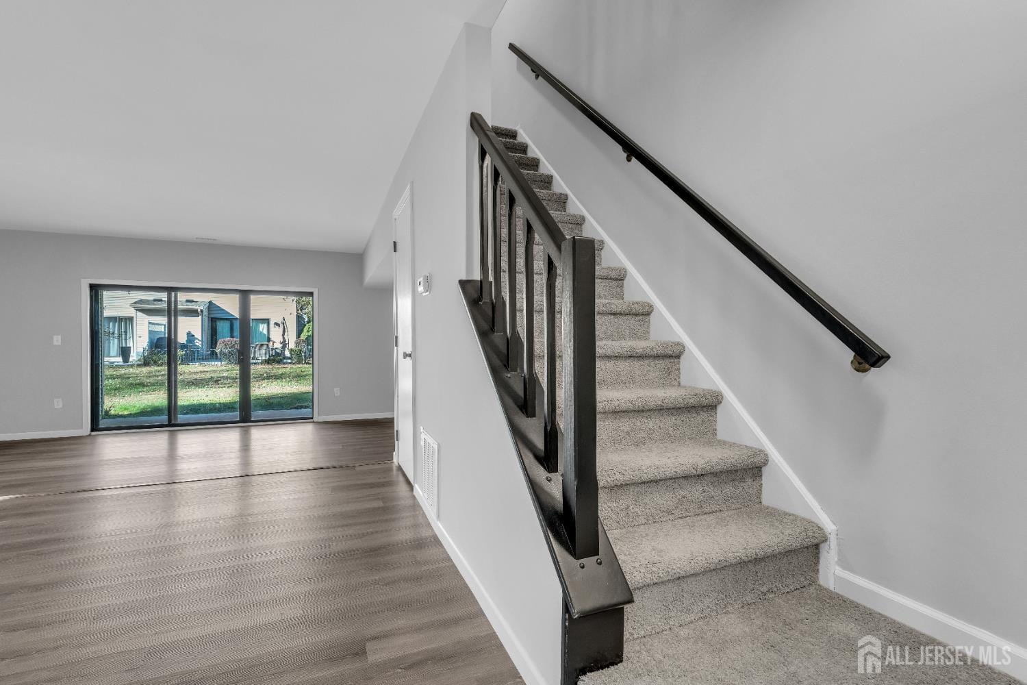 127 Berkshire Court, Piscataway, NJ, 08843 image 29