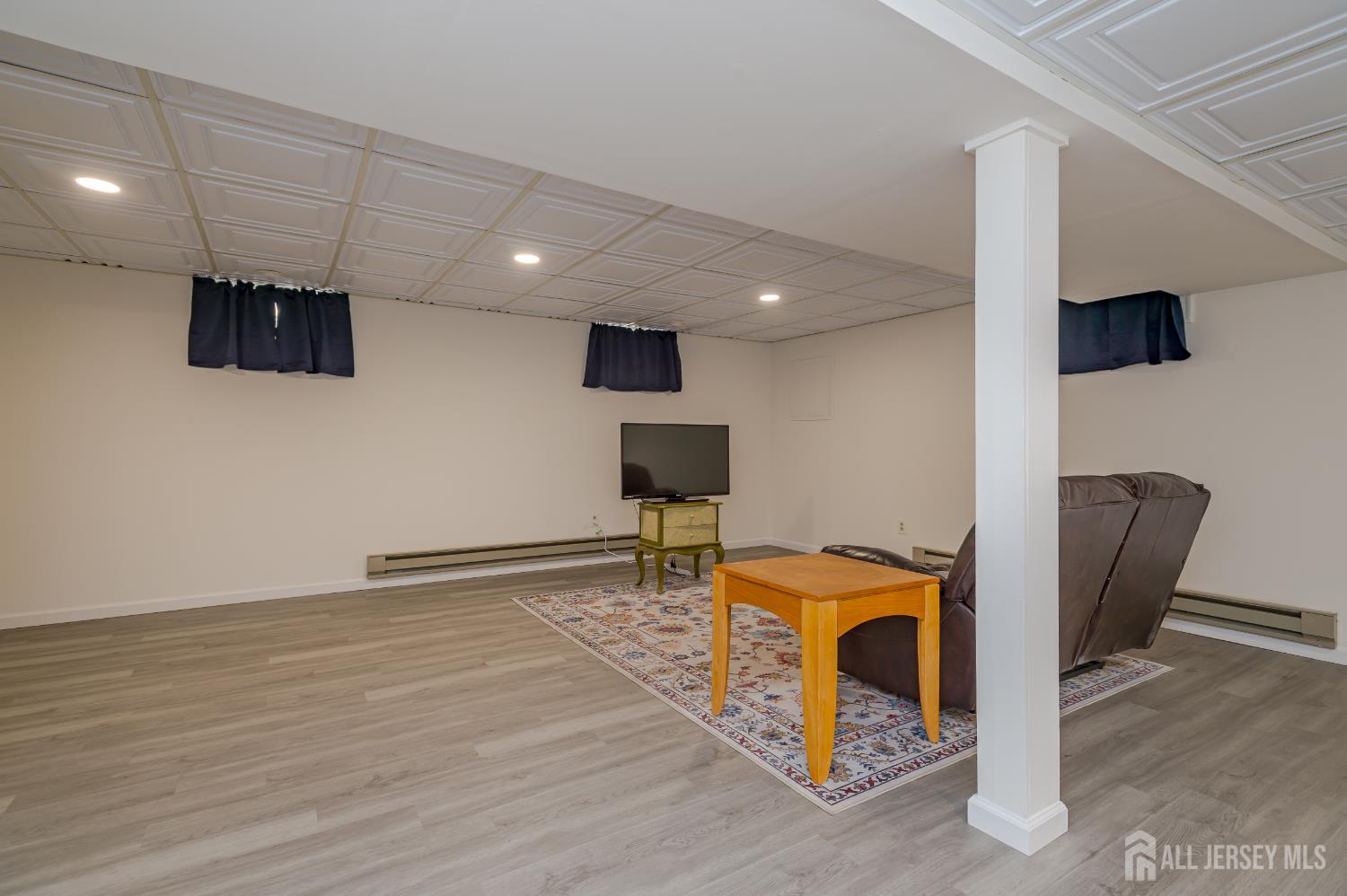 25 Foxhall Avenue 25, Middlesex, NJ, 08846 image 20