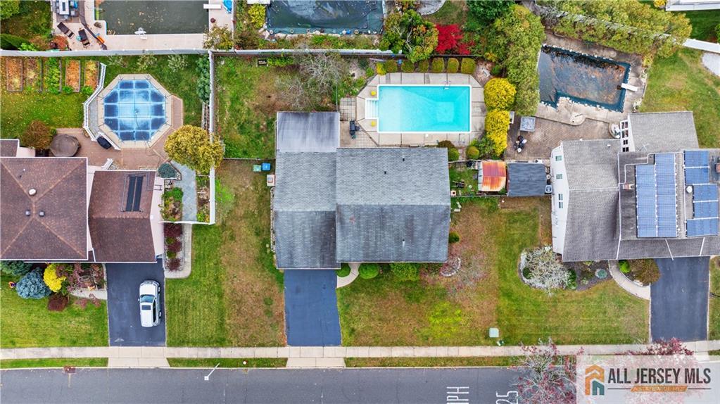 70 Creamer Drive, Sayreville, NJ, 08872 image 36