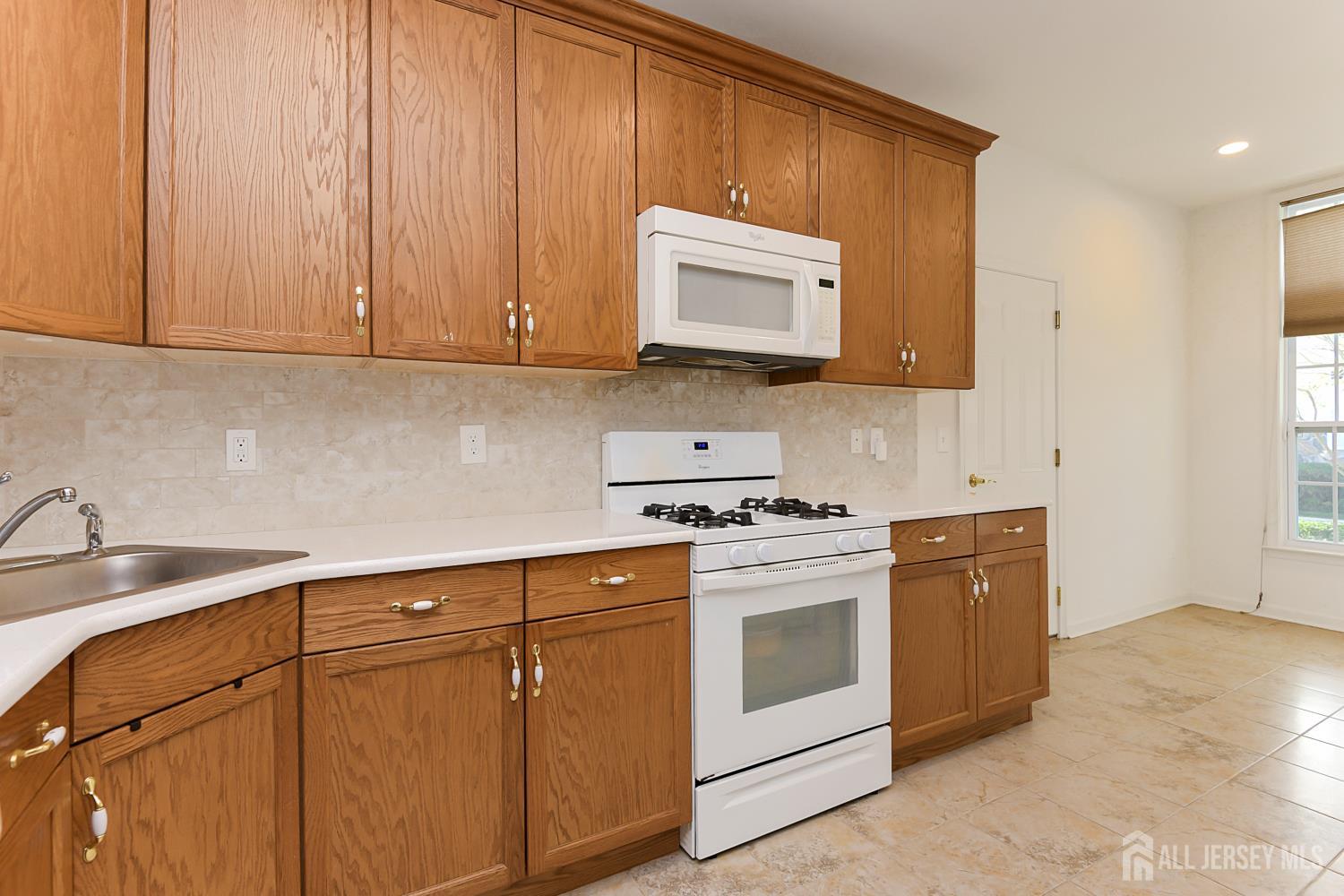 802 Schindler Drive, South Brunswick, NJ, 08852 image 15