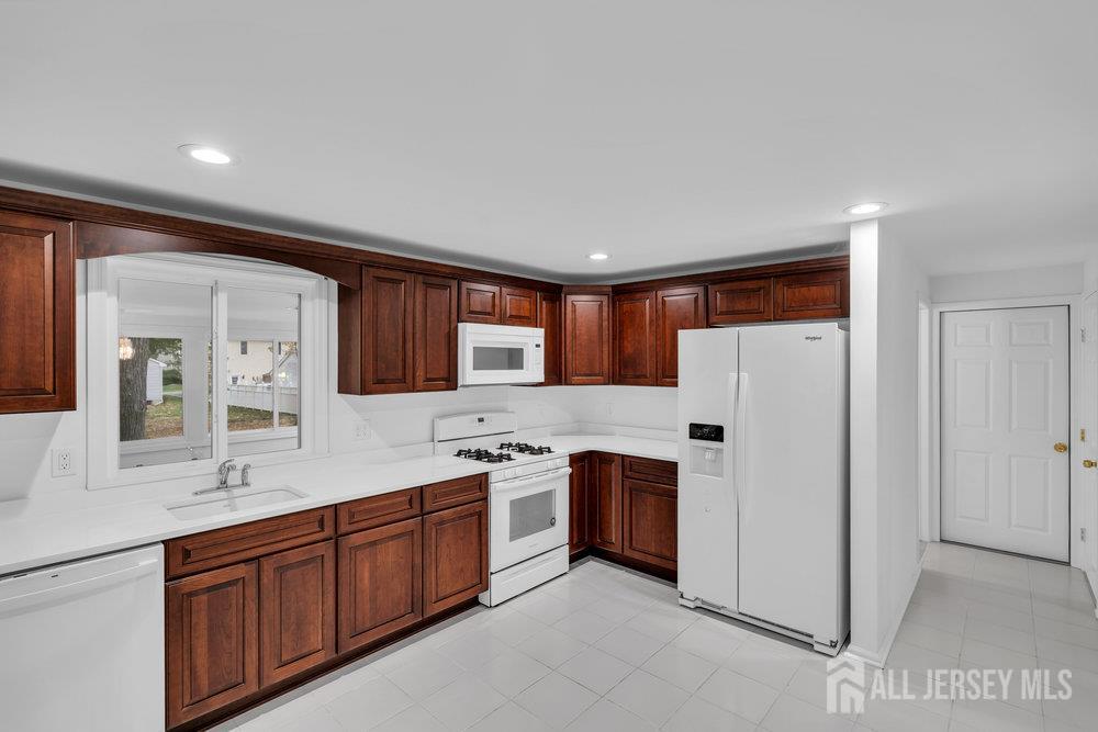 66 Claremont Avenue, Colonia, NJ, 07067 image 18