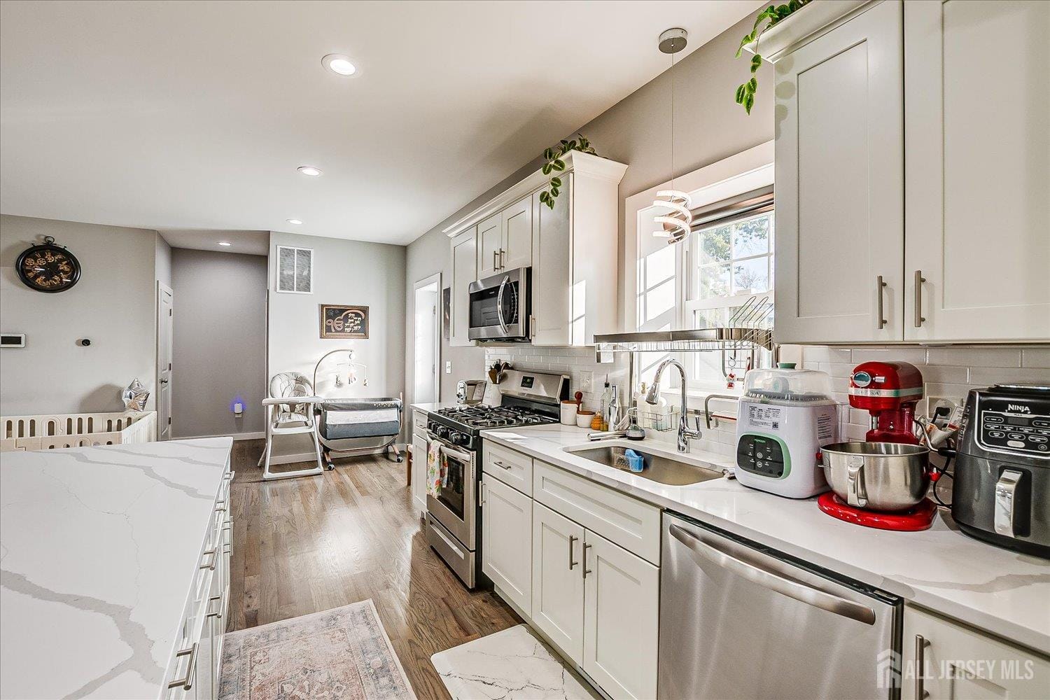 191 Hoover Avenue, Edison, NJ, 08837 image 16