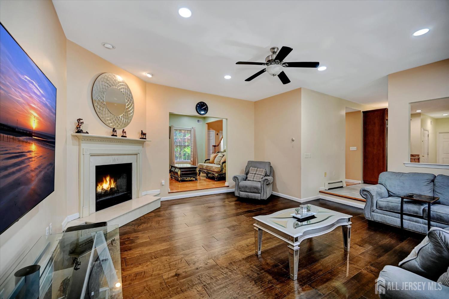 10 MILFORD Court, Edison, NJ, 08820 image 13