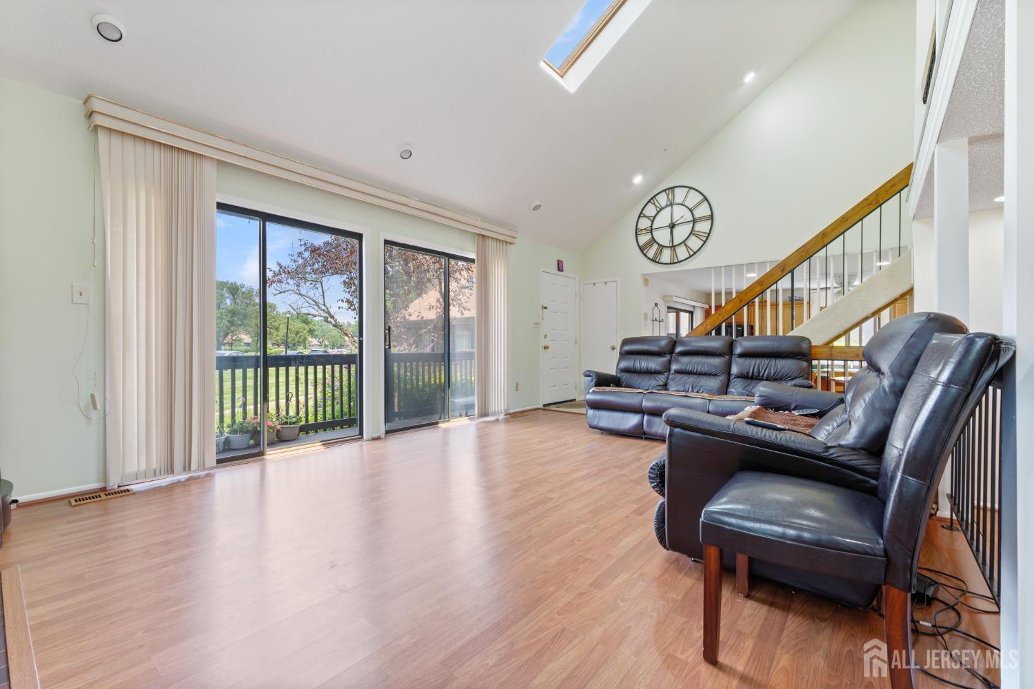 154 Westgate Drive, Edison, NJ, 08820 image 9