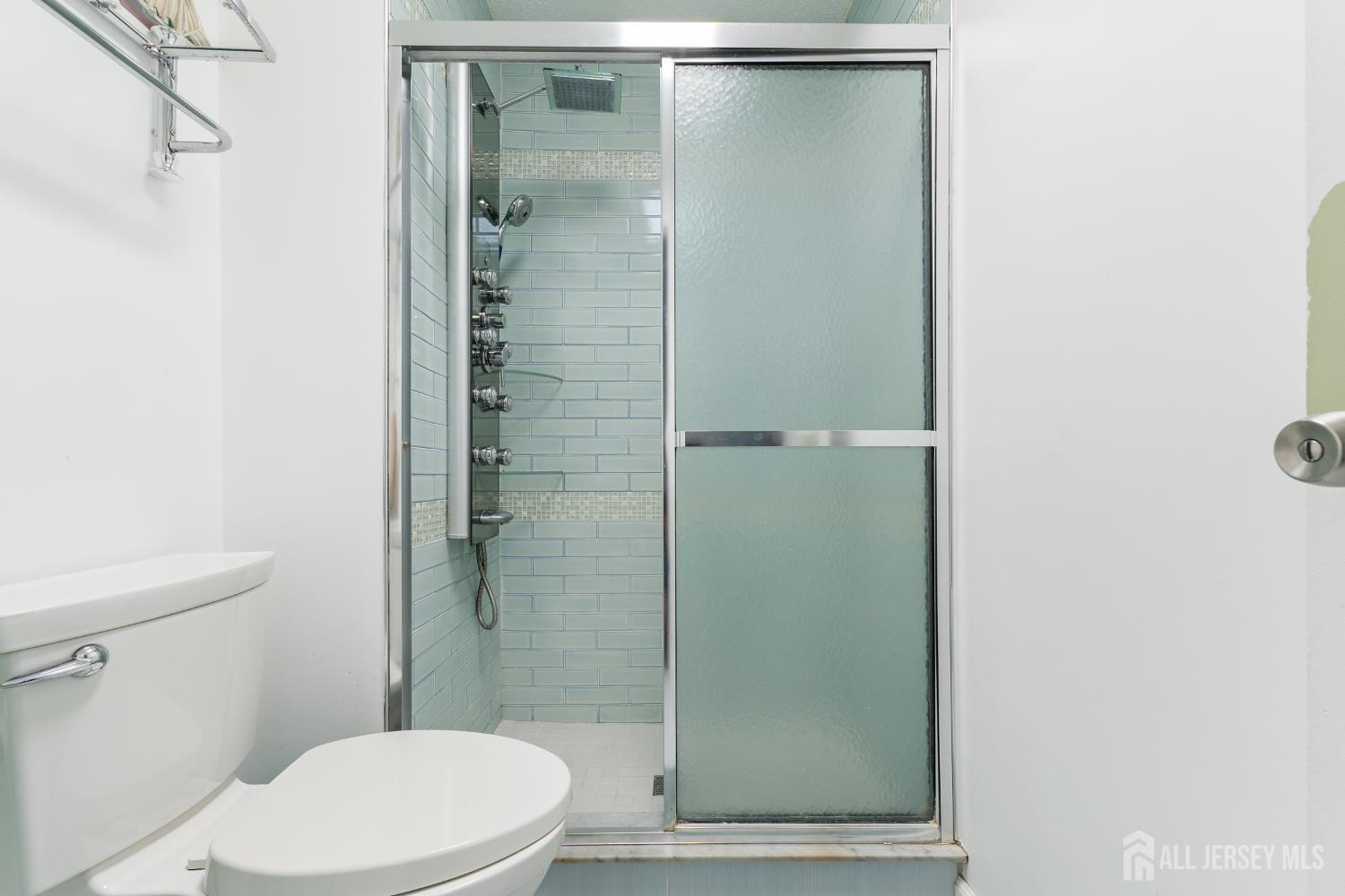 154 Westgate Drive, Edison, NJ, 08820 image 37