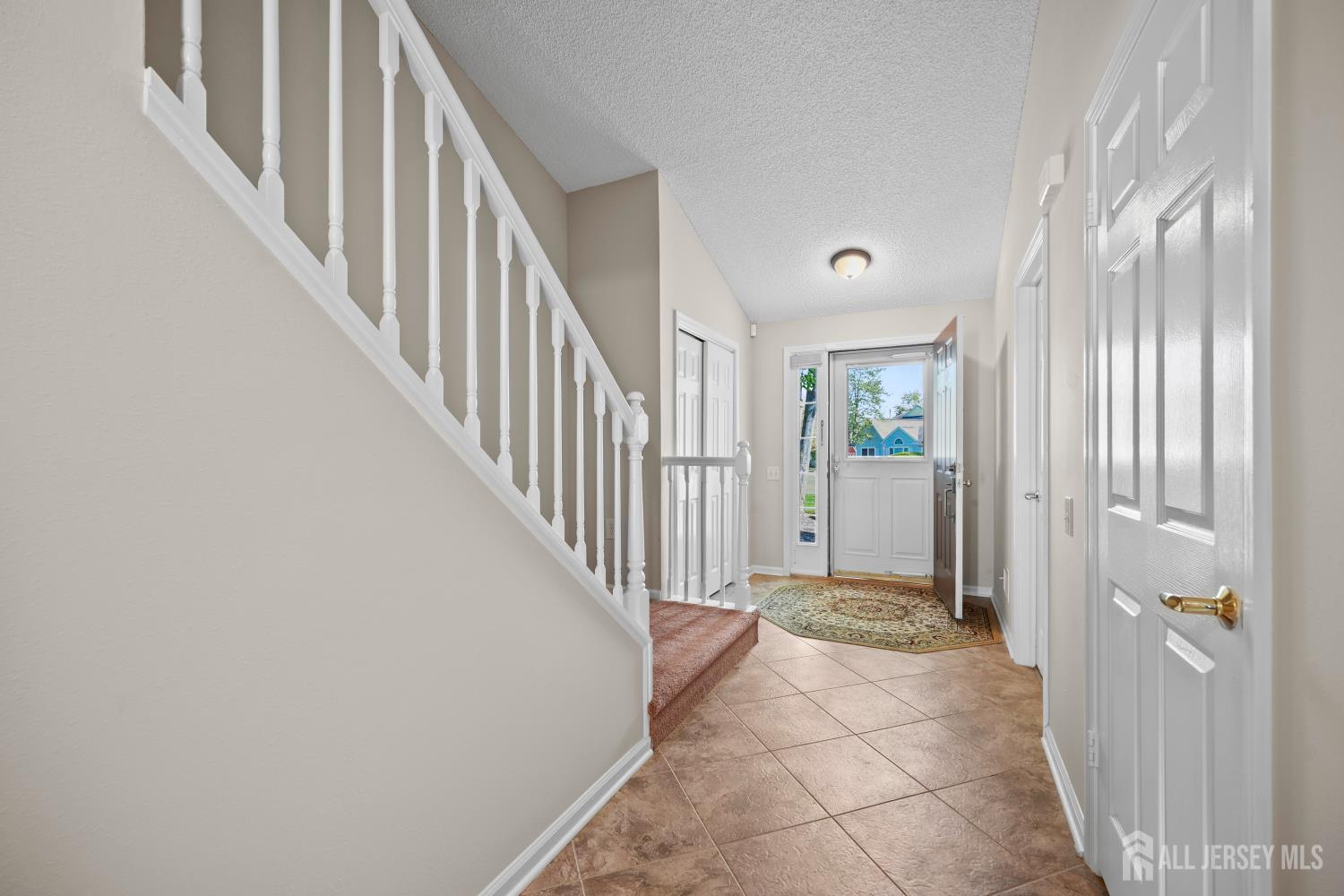 162 Goldfinch Drive Image 5