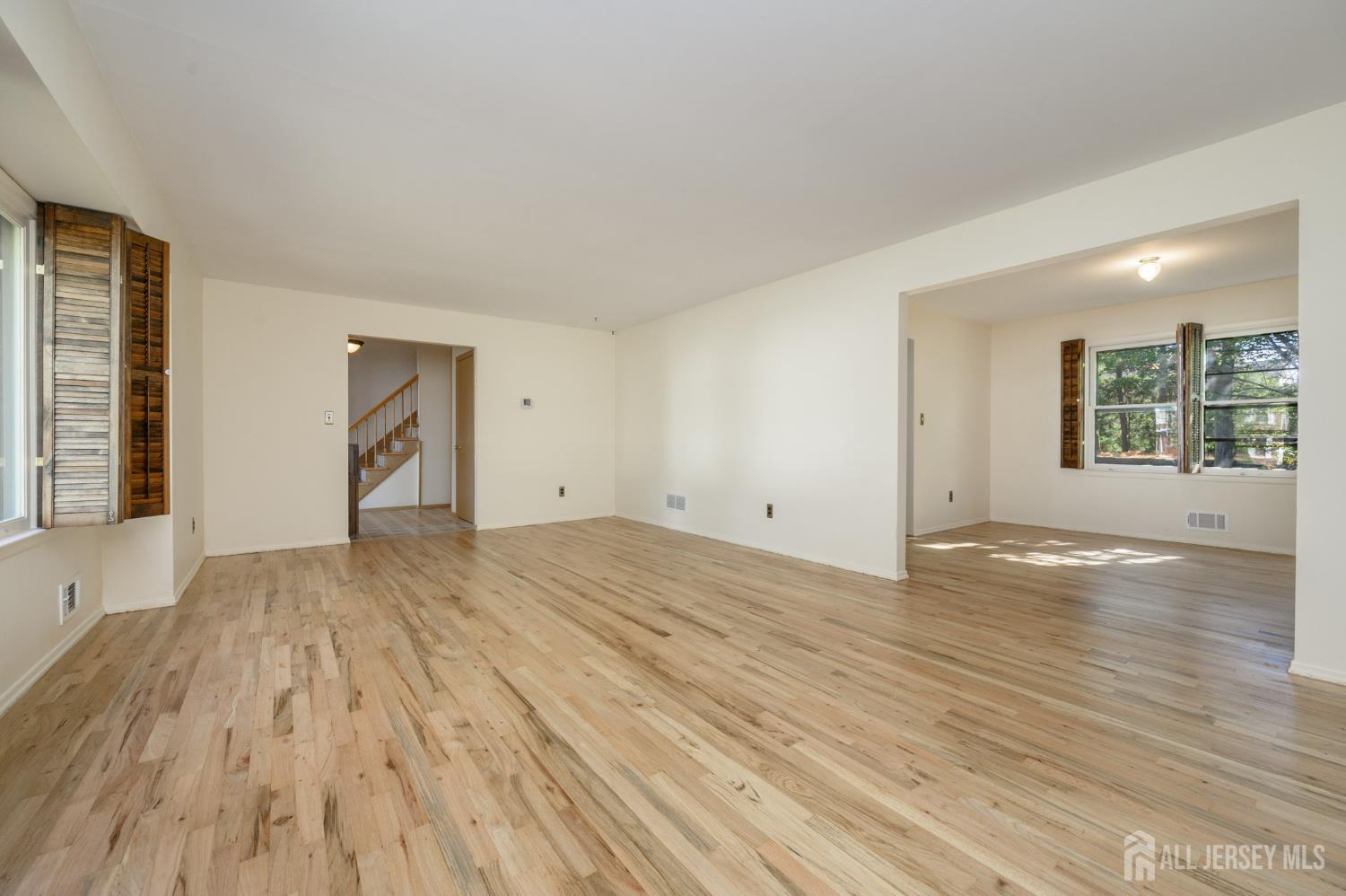 3996 Park Avenue Image 2