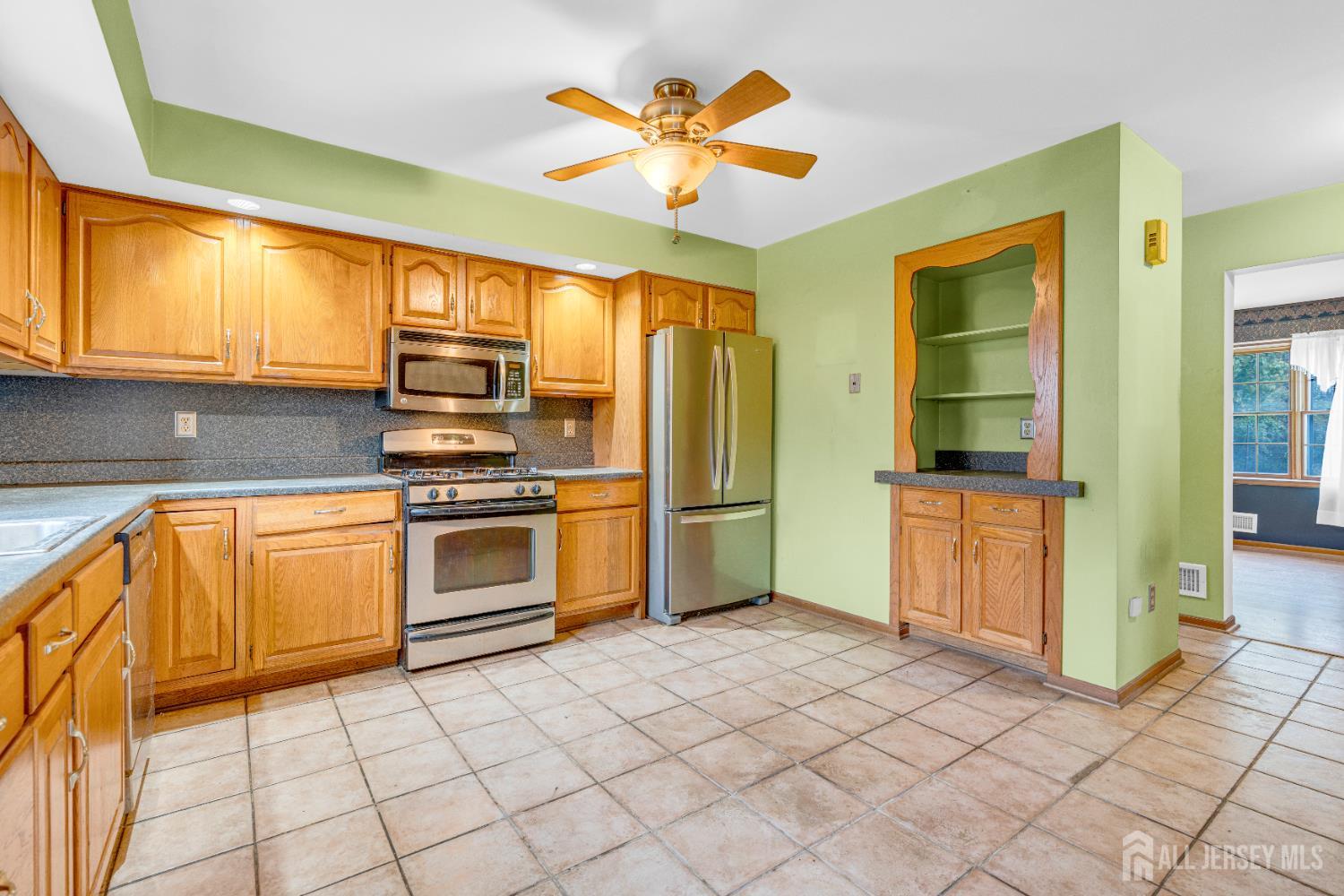 523 Lefferts Street, South Amboy, NJ, 08879 image 10