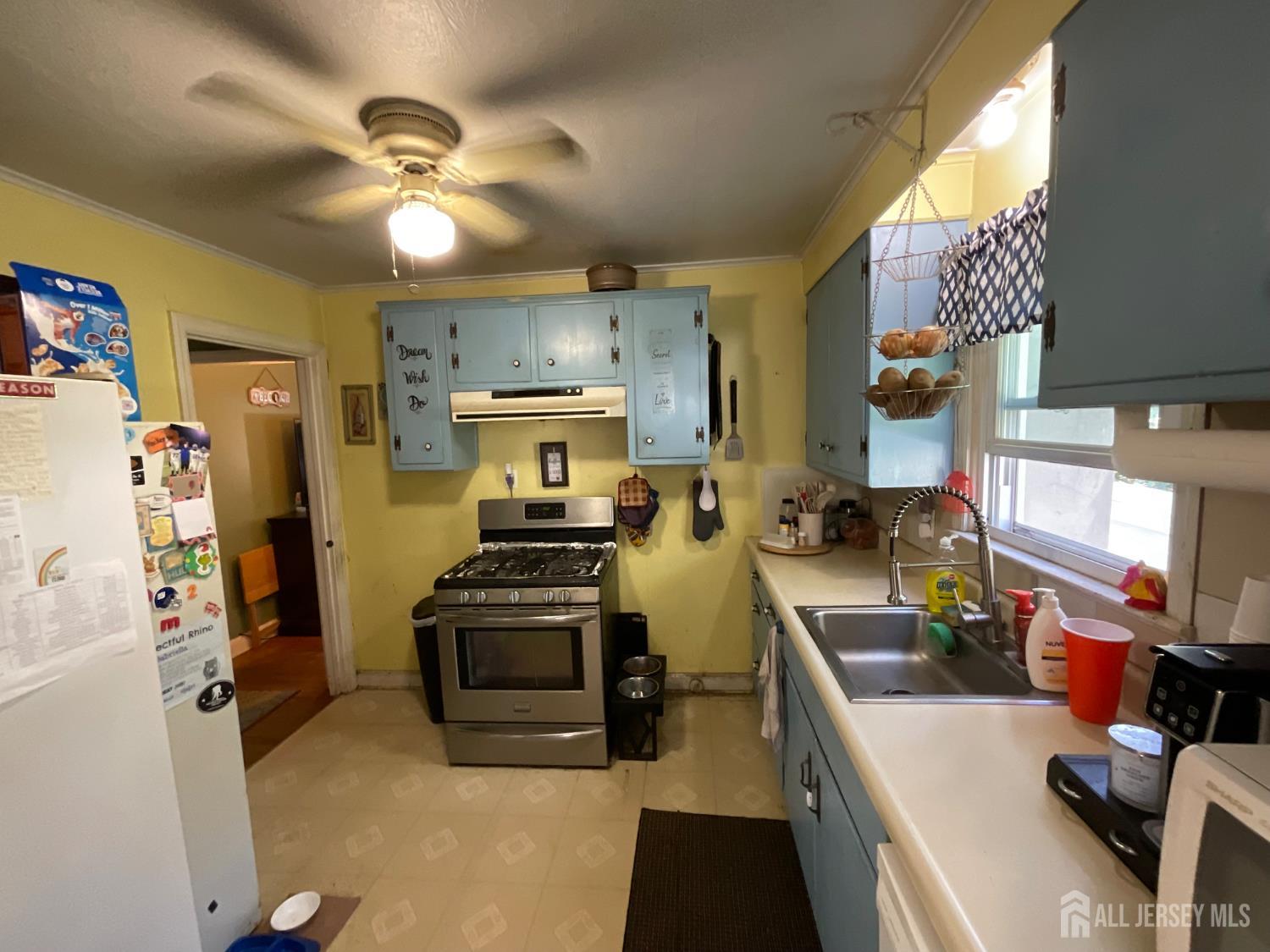 741 Bordentown Avenue Image 3