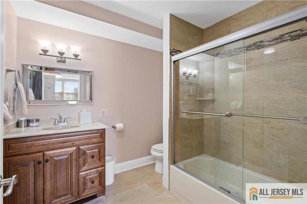 45 Broadway Avenue 302, Jersey City, NJ, 07306 image 39