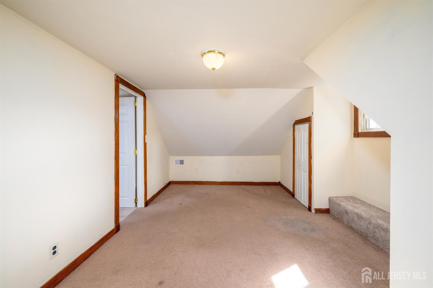 65 ORANGE Street, Edison, NJ, 08817 image 41