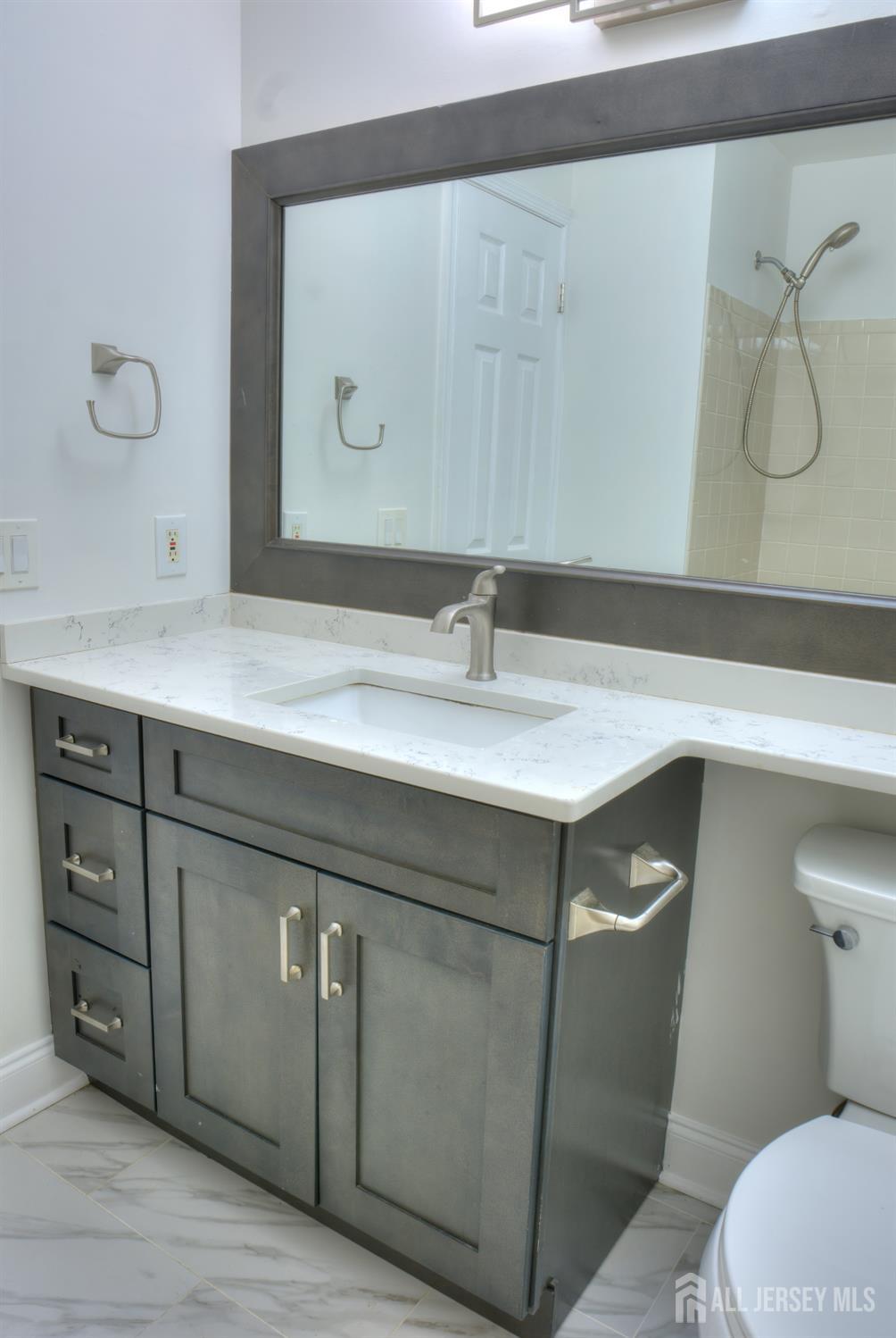 8 Amethyst Way, Franklin Twsp, NJ, 08823 image 22