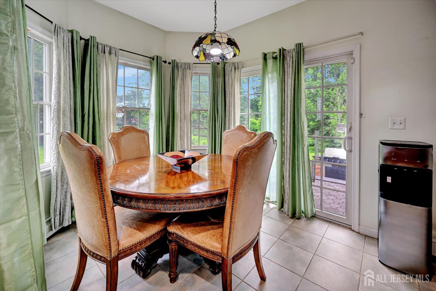 10 MILFORD Court, Edison, NJ, 08820 image 18