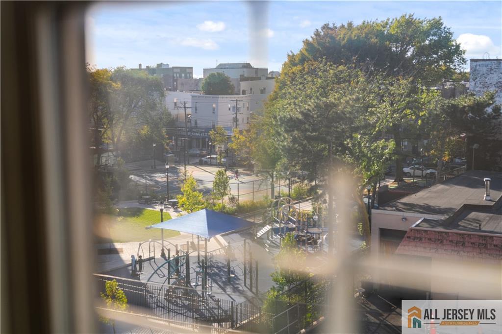 45 Broadway Avenue 302, Jersey City, NJ, 07306 image 28