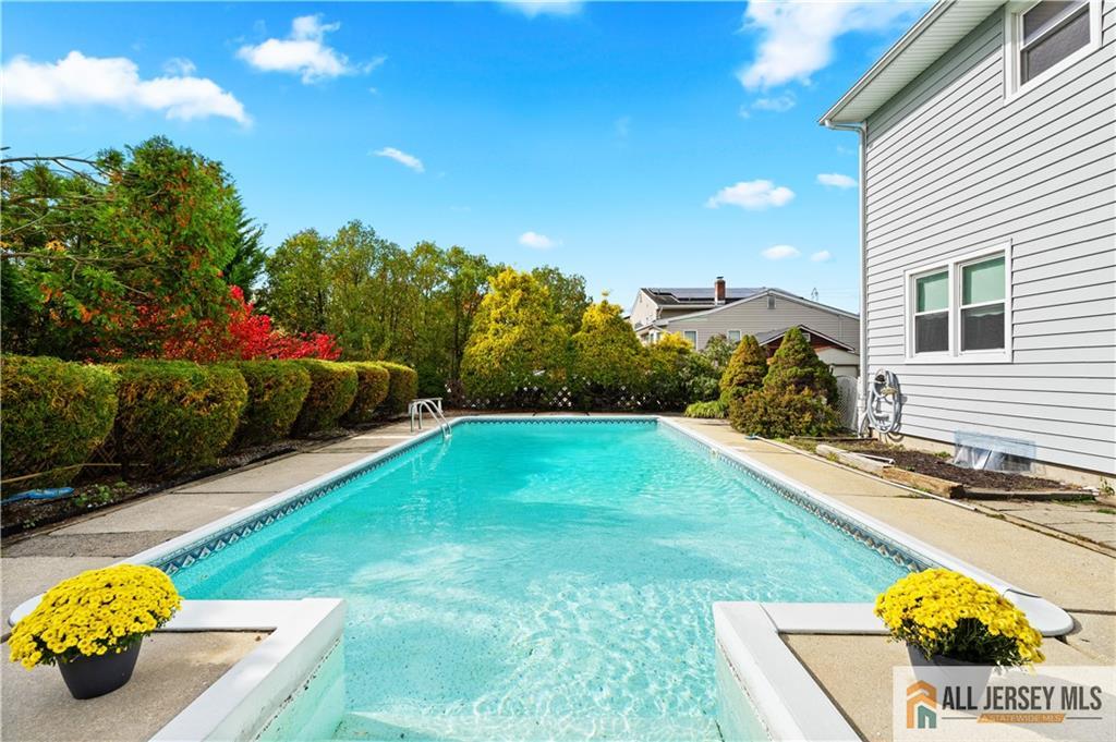 70 Creamer Drive, Sayreville, NJ, 08872 image 9