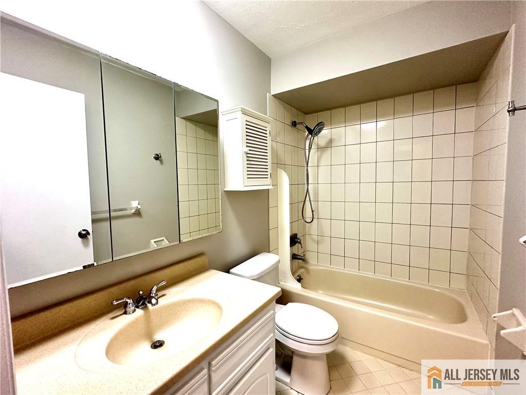 1310 Bradley Court, South Brunswick, NJ, 08540 image 12
