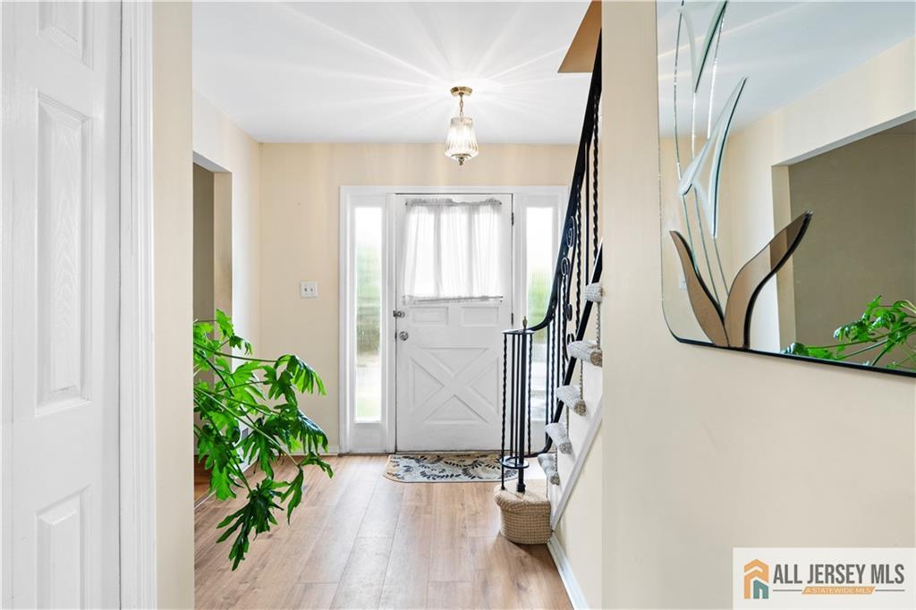 70 Creamer Drive, Sayreville, NJ, 08872 image 10