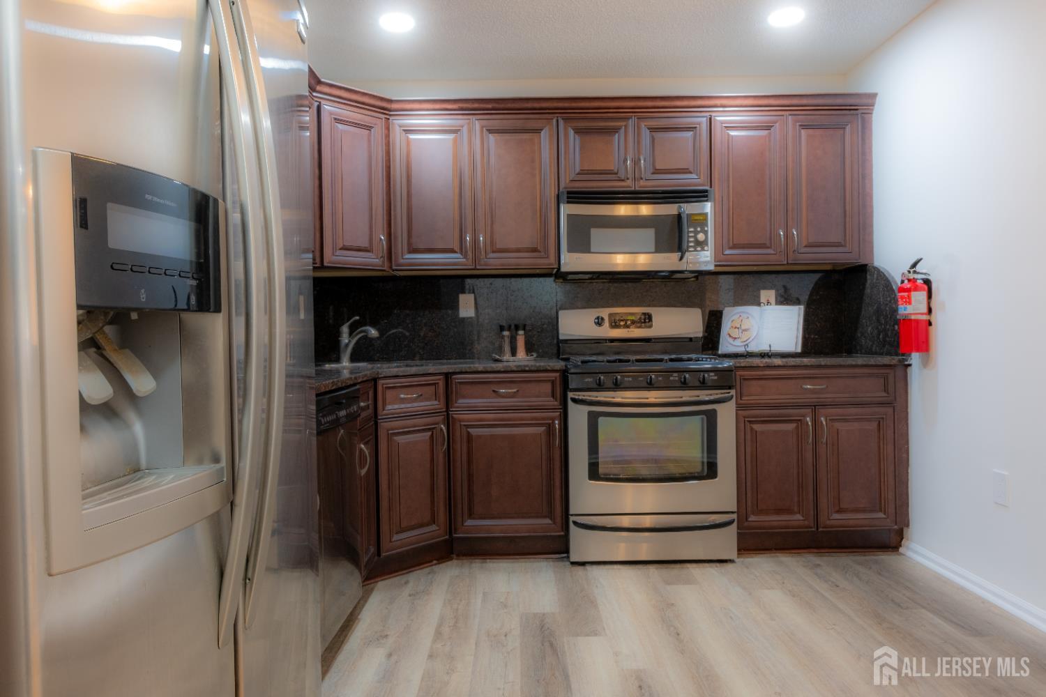 8 Amethyst Way, Franklin Twsp, NJ, 08823 image 7
