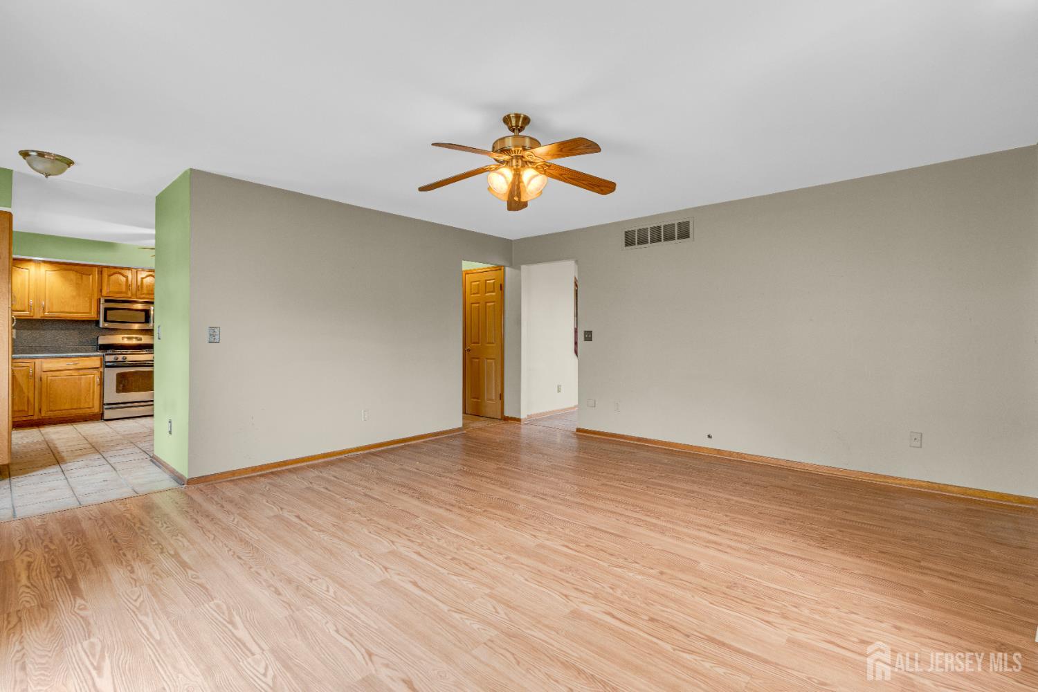 523 Lefferts Street, South Amboy, NJ, 08879 image 8