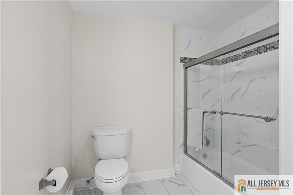 45 Broadway Avenue 302, Jersey City, NJ, 07306 image 33