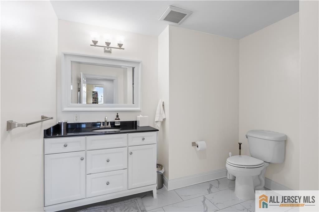 45 Broadway Avenue 302, Jersey City, NJ, 07306 image 31