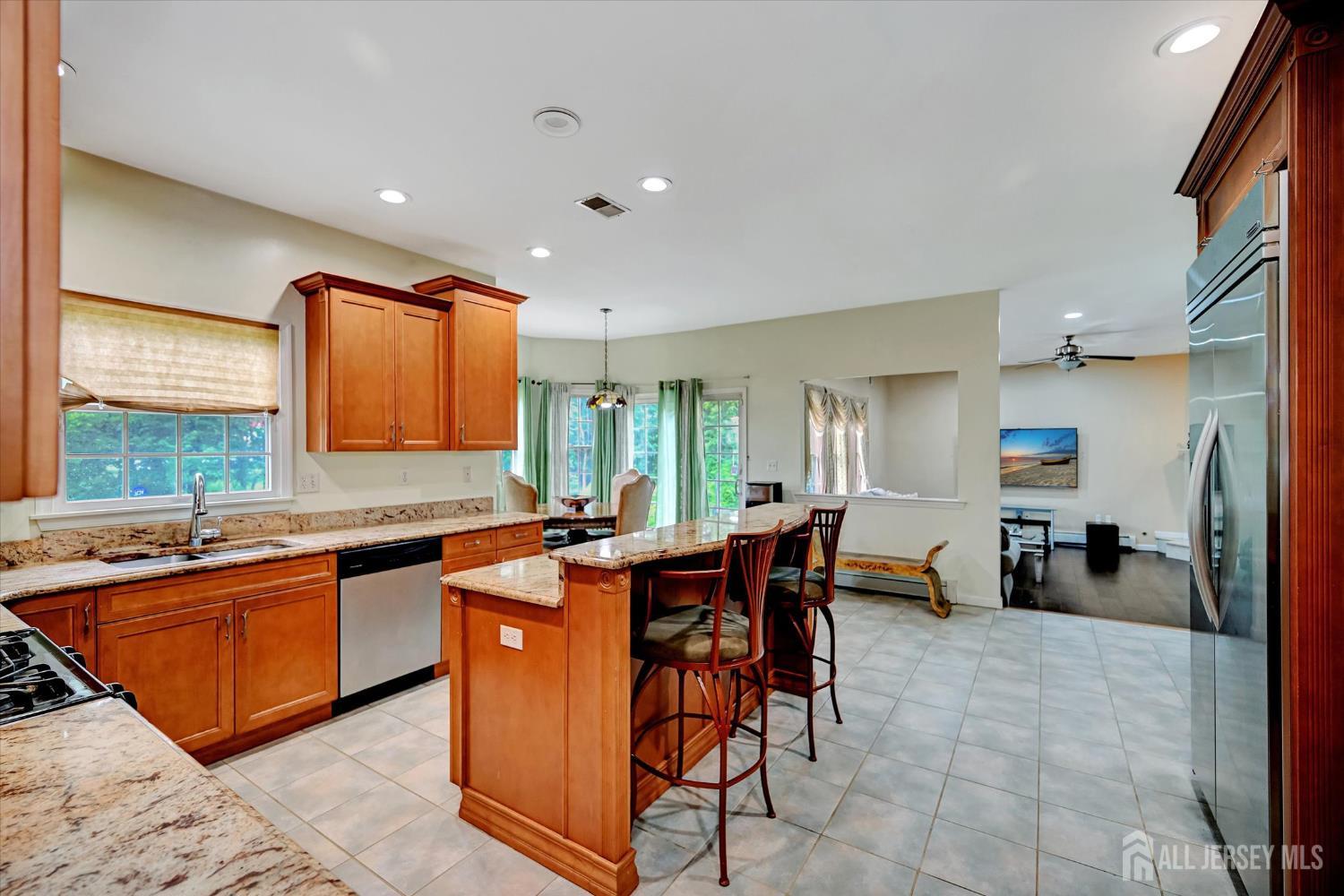 10 MILFORD Court, Edison, NJ, 08820 image 21