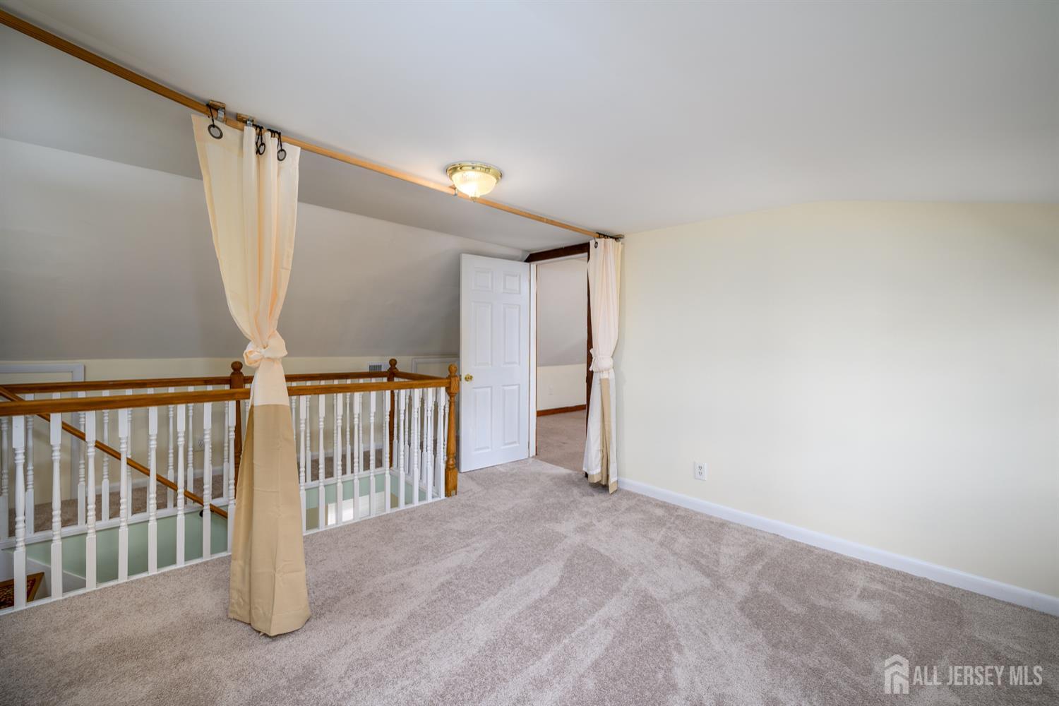 65 ORANGE Street, Edison, NJ, 08817 image 34