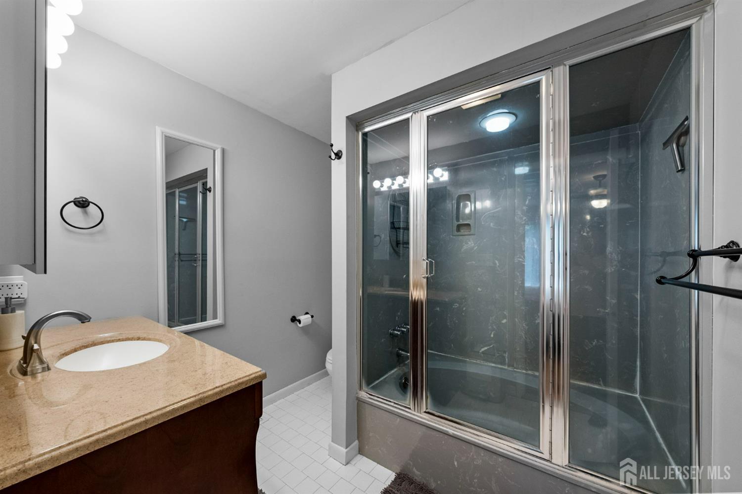 74 Lexington Circle, Old Bridge, NJ, 07747 image 37