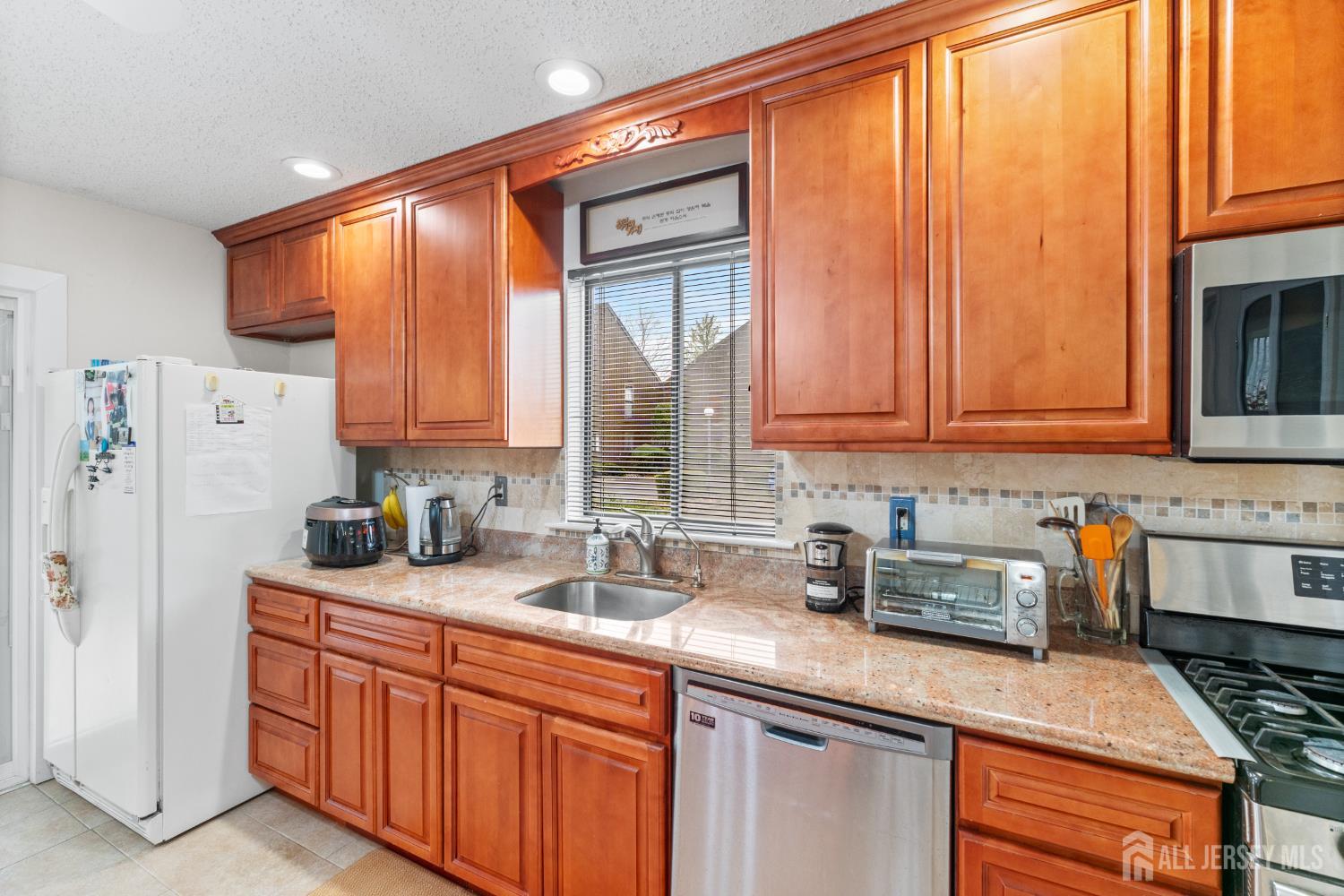 338 Westgate Drive, Edison, NJ, 08820 image 20