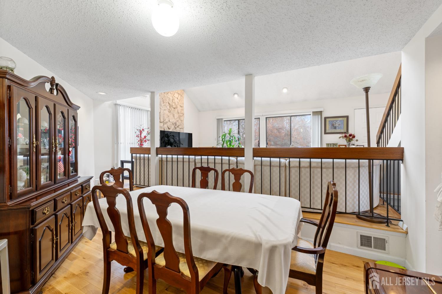 338 Westgate Drive, Edison, NJ, 08820 image 15