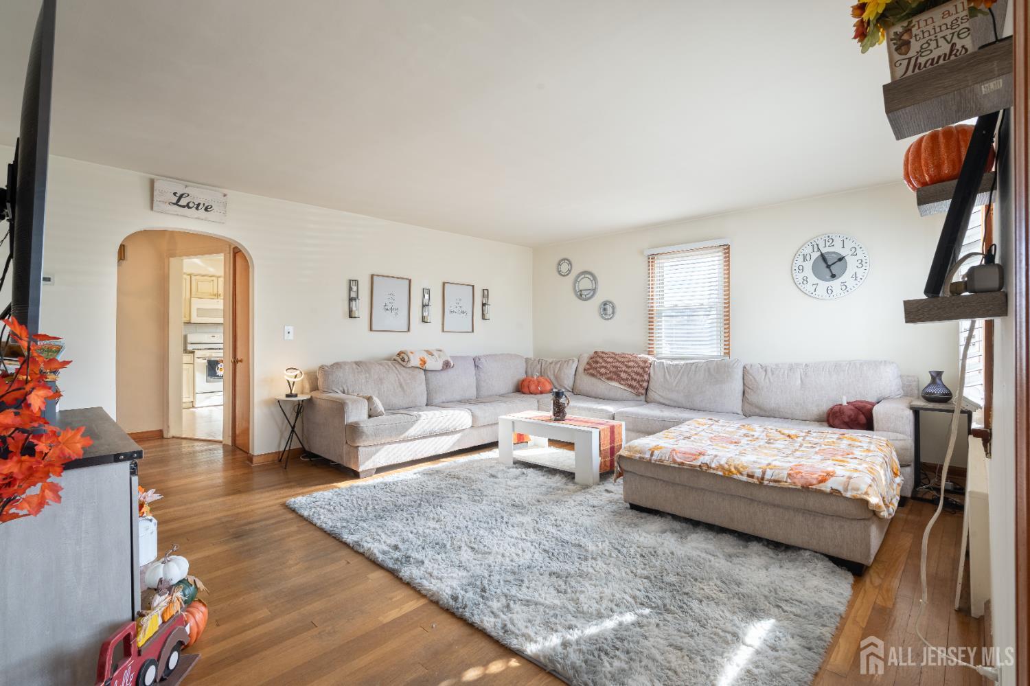 392 Old Bridge Turnpike Image 5