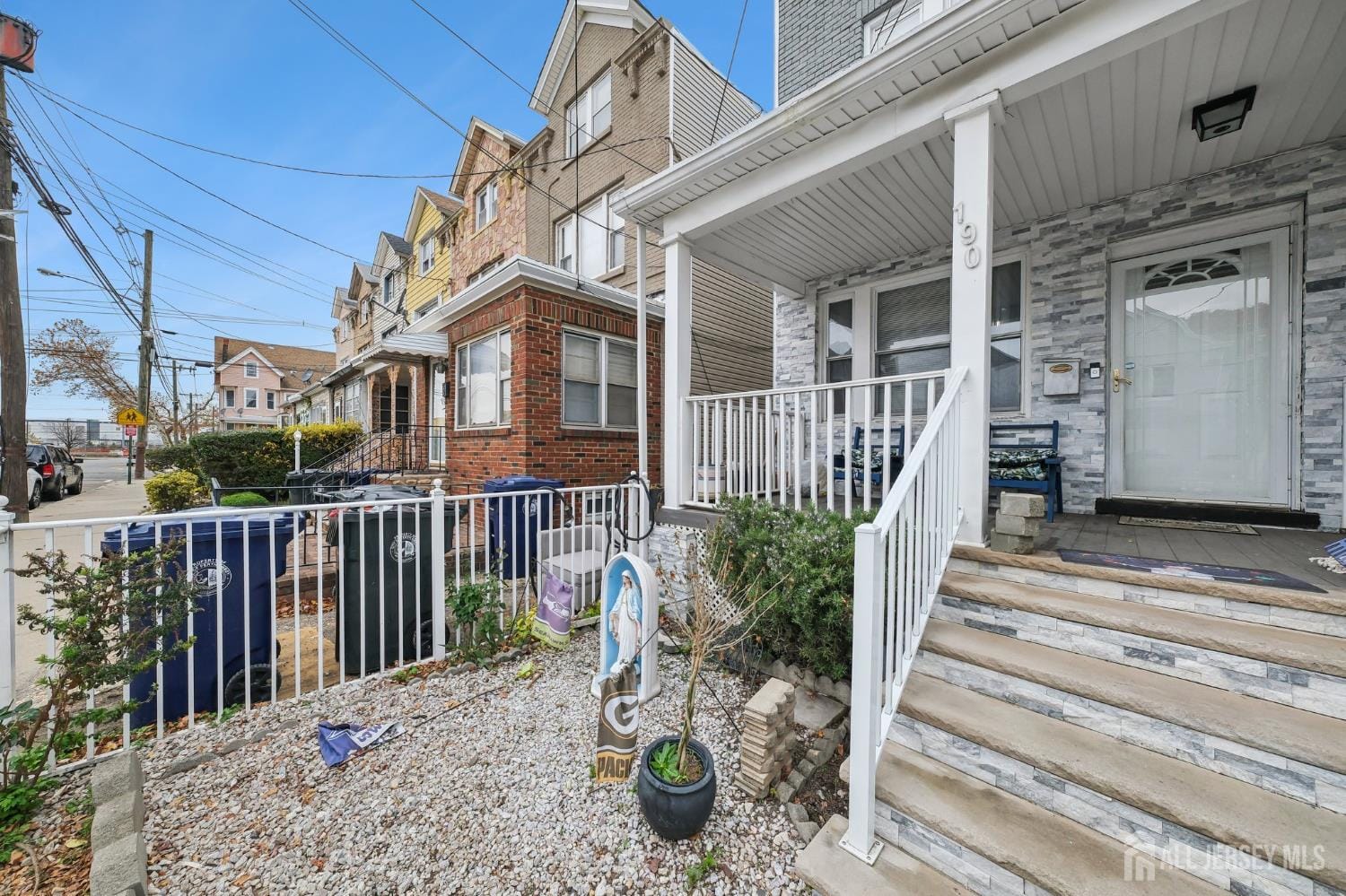 190 Lewis Street Image 4